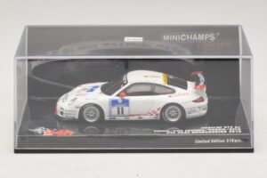 Porsche 911 997 GT3 RS #11 24 Hours Nurburgring 2010 Minichamps 1:43 437106711 Kovina – slika 5 od 5