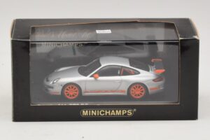 Porsche 911 997 GT3 RS Srebrn Minichamps 1:43 400066000 Kovina – slika 4 od 4