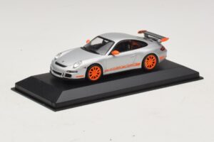 Porsche 911 997 GT3 RS Srebrna Oranžna Minichamps 1:43 403066013 Kovina – slika 2 od 4