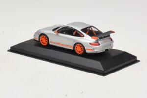 Porsche 911 997 GT3 RS Srebrna Oranžna Minichamps 1:43 403066013 Kovina – slika 3 od 4