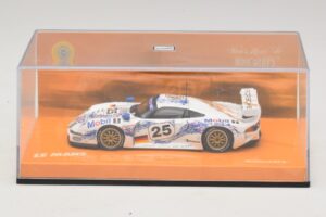 Porsche 911 GT1 #25 B. Wollek / T. Boutsen / H-J. Stuck 24 Hours of Le Mans 1996 Minichamps 1:43 403966625 Kovina – slika 4 od 5