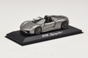 Porsche 918 Spyder Siva Metalik Minichamps 1:43 WAP0201000E Kovina – slika 2 od 4