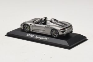 Porsche 918 Spyder Siva Metalik Minichamps 1:43 WAP0201000E Kovina – slika 3 od 4