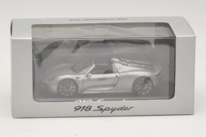 Porsche 918 Spyder Siva Metalik Minichamps 1:43 WAP0201000E Kovina – slika 4 od 4