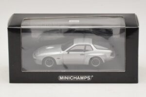 Porsche 924 Carrera GT Srebrn Minichamps 1:43 400066121 Kovina – slika 4 od 4