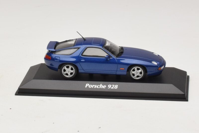 Porsche 928 Modra Metalik Maxichamps 1:43 940068101 Kovina