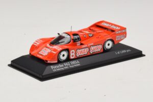 Porsche 962 IMSA #8 A.J. Foyt / B. Wollek 12 Hours of Sebring 1985 Minichamps 1:43 400856508 Kovina – slika 2 od 4