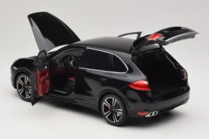Porsche Cayenne Turbo S 92A Črna Kovinska Minichamps 1:18 110062100 Kovina – slika 5 od 8