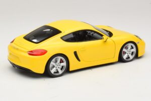Porsche Cayman 981 Rumen Minichamps 1:18 110062220 Kovina – slika 3 od 8