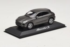 Porsche Macan S Diesel 95B Bronasta Metalik Minichamps 1:43 WAP0201510E Kovina – slika 2 od 4