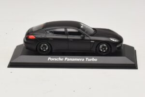 Porsche Panamera 970 Turbo Mat Črna Maxichamps 1:43 940062370 Kovina