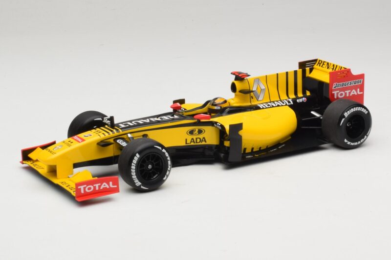 Renault R30 Showcar #11 R. Kubica F1 2010 Minichamps 1:18 150100081 Kovina