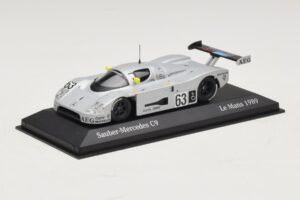 Sauber Mercedes C9 #63 J. Mass / M. Reuter / S. Dickens Winners 24 Hours of Le Mans 1989 Minichamps 1:43 B66041033 Kovina – slika 2 od 5
