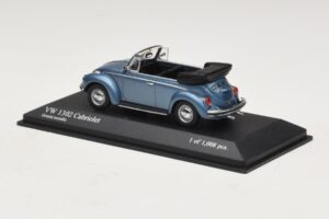 Volkswagen 1302 Kabriolet Moder Kovinski Minichamps 1:43 430055042 Kovina – slika 3 od 4