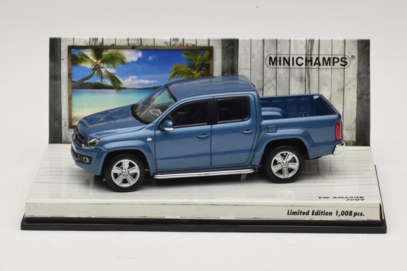 Volkswagen Amarok Modra Metalik Minichamps 1:43 436058362 Kovina