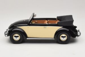 Volkswagen Beetle Kabriolet Črna Krem Minichamps 1:18 107054131 Smola – slika 3 od 6