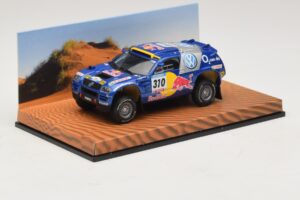 Volkswagen Race Touareg Red Bull #310 Izdaja Za Prodajalce 2005 Minichamps 1:43 7LO099400PD310 Kovina – slika 2 od 5