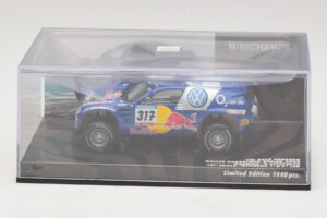 Volkswagen Race Touareg Red Bull #317 Gordon / von Zitzewitz Dakar Rally 2005 Minichamps 1:43 436055317 Kovina – slika 4 od 5