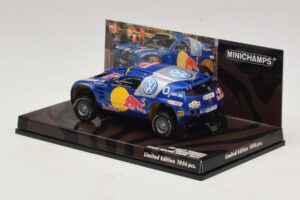 Volkswagen Race Touareg Red Bull Presentation Essen Motor Show 2004 Minichamps 1:43 436045300 Kovina – slika 3 od 5