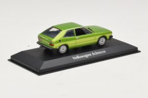 Volkswagen Scirocco Mk1 Zelena Metalik Maxichamps 1:43 940050420 Kovina – slika 2 od 4