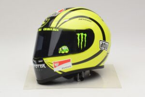 Čelada AGV V. Rossi MotoGP Valencia Test 2009 Minichamps 1:2 Čelada AGV V. Rossi MotoGP Valencia Test 2009 Minichamps 1:2 327100066 Diecast