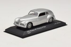 Alfa Romeo 6C 2500 Freccia d'Oro Srebrn Minichamps 1:43 400120480 Kovina – slika 2 od 5