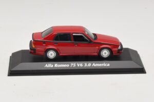 Alfa Romeo 75 V6 3.0 America Rdeč Maxichamps 1:43 Alfa Romeo 75 V6 3.0 America Rdeč Maxichamps 1:43 940120461 Kovina