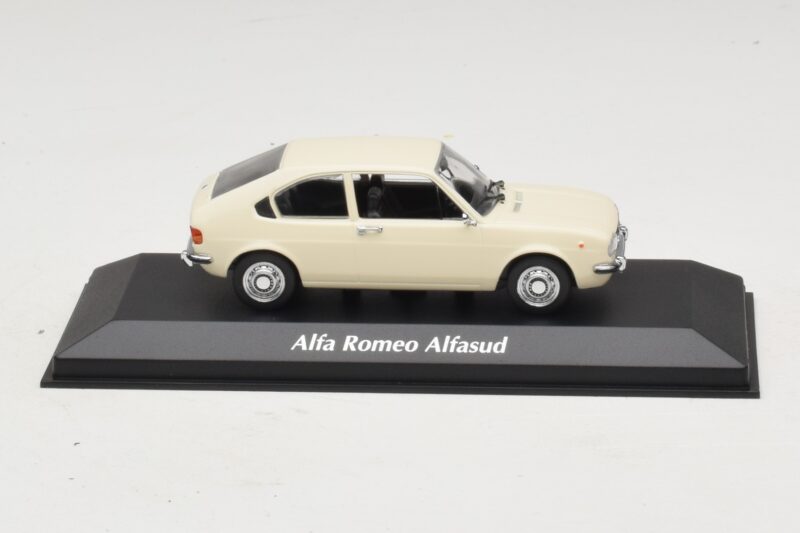 Alfa Romeo Alfasud Bel Maxichamps 1:43 940120101 Kovina