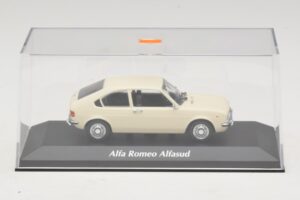 Alfa Romeo Alfasud Bel Maxichamps 1:43 940120101 Kovina – slika 4 od 5