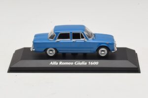 Alfa Romeo Giulia 1600 Moder Maxichamps 1:43 940120900 Kovina