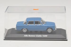 Alfa Romeo Giulia 1600 Moder Maxichamps 1:43 940120900 Kovina – slika 4 od 5