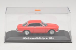 Alfa Romeo Giulia Sprint GTA Rdeč Maxichamps 1:43 940120440 Kovina – slika 4 od 5