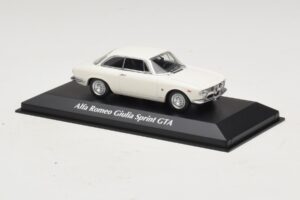 Alfa Romeo Giulia Sprint GTA Bel Maxichamps 1:43 940120441 Kovina – slika 3 od 5
