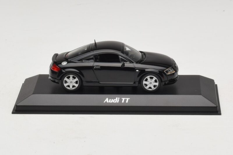 Audi TT 8N Črn Maxichamps 1:43 940017221 Diecast