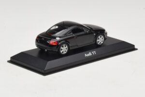 Audi TT 8N Črn Maxichamps 1:43 940017221 Diecast – slika 2 od 5