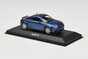 Audi TT 8N Modra Metalik Maxichamps 1:43 940017220 Kovina – slika 3 od 5