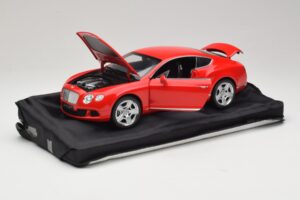 Bentley Continental GT Oranžna Minichamps 1:18 100139922-P1 Kovina – slika 2 od 8