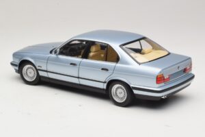 BMW 535i E34 Svetlo Modra Metalik Minichamps 1:18 100024007 Kovina – slika 7 od 8
