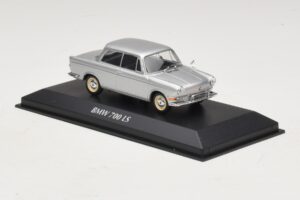 BMW 700 LS Srebrn Maxichamps 1:43 940023700 Diecast – slika 3 od 5