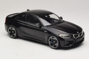 BMW M2 F87 Črna Metalik Minichamps 1:18 155026100 Kovina – slika 4 od 6