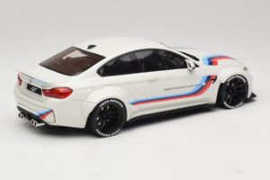 BMW M4 F82 Liberty Walk Nadomestna Škatla GT Spirit 1:18 GT067-R1 Smola – slika 2 od 6