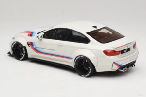 BMW M4 F82 Liberty Walk Nadomestna Škatla GT Spirit 1:18 GT067-R1 Smola – slika 5 od 6