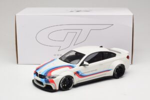 BMW M4 F82 Liberty Walk Nadomestna Škatla GT Spirit 1:18 GT067-R1 Smola – slika 6 od 6