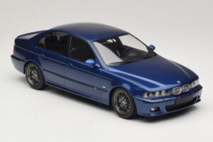 BMW M5 E39 Modra Metalik KK-Scale 1:18 KKDC181621 Kovina – slika 4 od 6