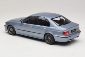 BMW M5 E39 Silverstone Blue Metallic KK-Scale 1:18 KKDC181622 Kovina – slika 5 od 6