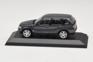 BMW X5 E53 4.4i Siva Metalik Nadomestna Škatla Minichamps 1:43 80420393166-R1 Diecast