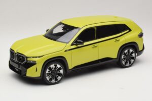 BMW XM G09 Rumen Minichamps 1:18 BMW XM G09 Rumen Minichamps 1:18 110023302 Diecast