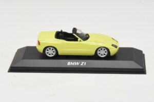 BMW Z1 E30 Rumen Maxichamps 1:43 BMW Z1 E30 Rumen Maxichamps 1:43 940020100 Diecast