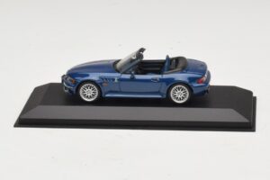BMW Z3 E36/7 1.8 M Package Moder Nadomestna Škatla Minichamps 1:43 BMW Z3 E36/7 1.8 M Package Moder Nadomestna Škatla Minichamps 1:43 80429411714-R1 Diecast