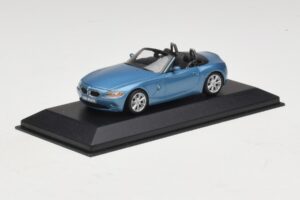 BMW Z4 E85 Svetlo Modra Metalik Nadomestna Škatla Minichamps 1:43 80420144054-R1 Diecast – slika 2 od 5